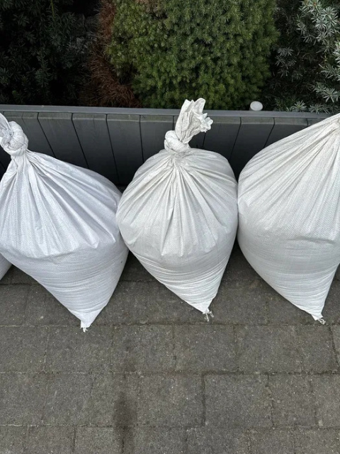 Piasek workowany przeciwpowodziowy paleta 500kg 20 sztuk 25kg worek polipropylenowy Piasek workowany przeciwpowodziowy paleta 500kg 20 sztuk 25kg worek polipropylenowy